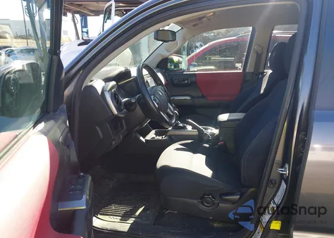 2017 Toyota Tacoma Sr5 из США, поврежденный, VIN 3TMBZ5DNXHM011064